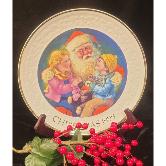 Antique Avon Porcelain Collector's Plate "Santa's Tender Moment" - Picture 11 of 12